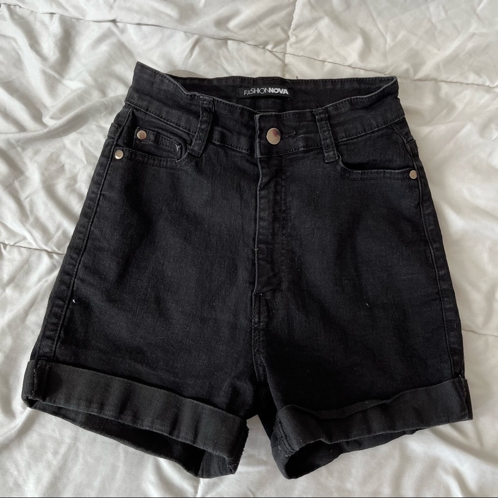 Fashion nova shorts